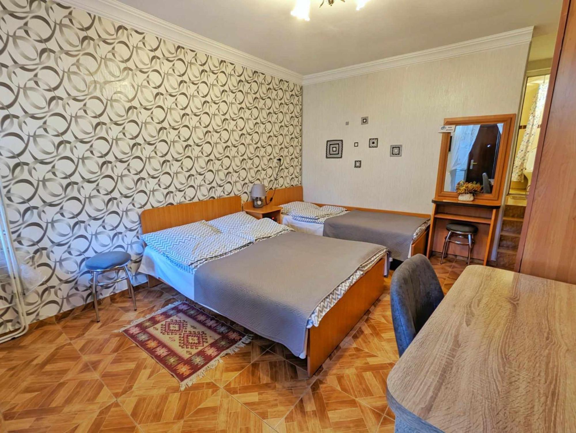 Paata'S Guesthouse Боржоми Экстерьер фото